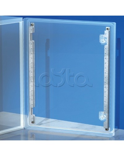 Рейки дверные, вертикальные, для шкафов CE В=700мм, 1 упаковка - 2шт. DKC R5S70 в Нижнем Тагиле Аксессуары для стоек и шкафов Pintop.ru